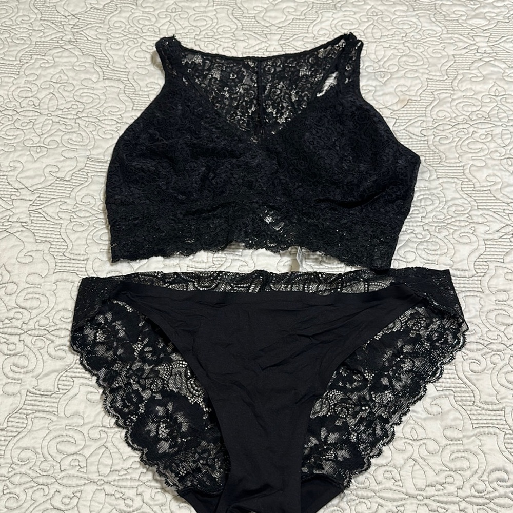 Lace bralette and panty